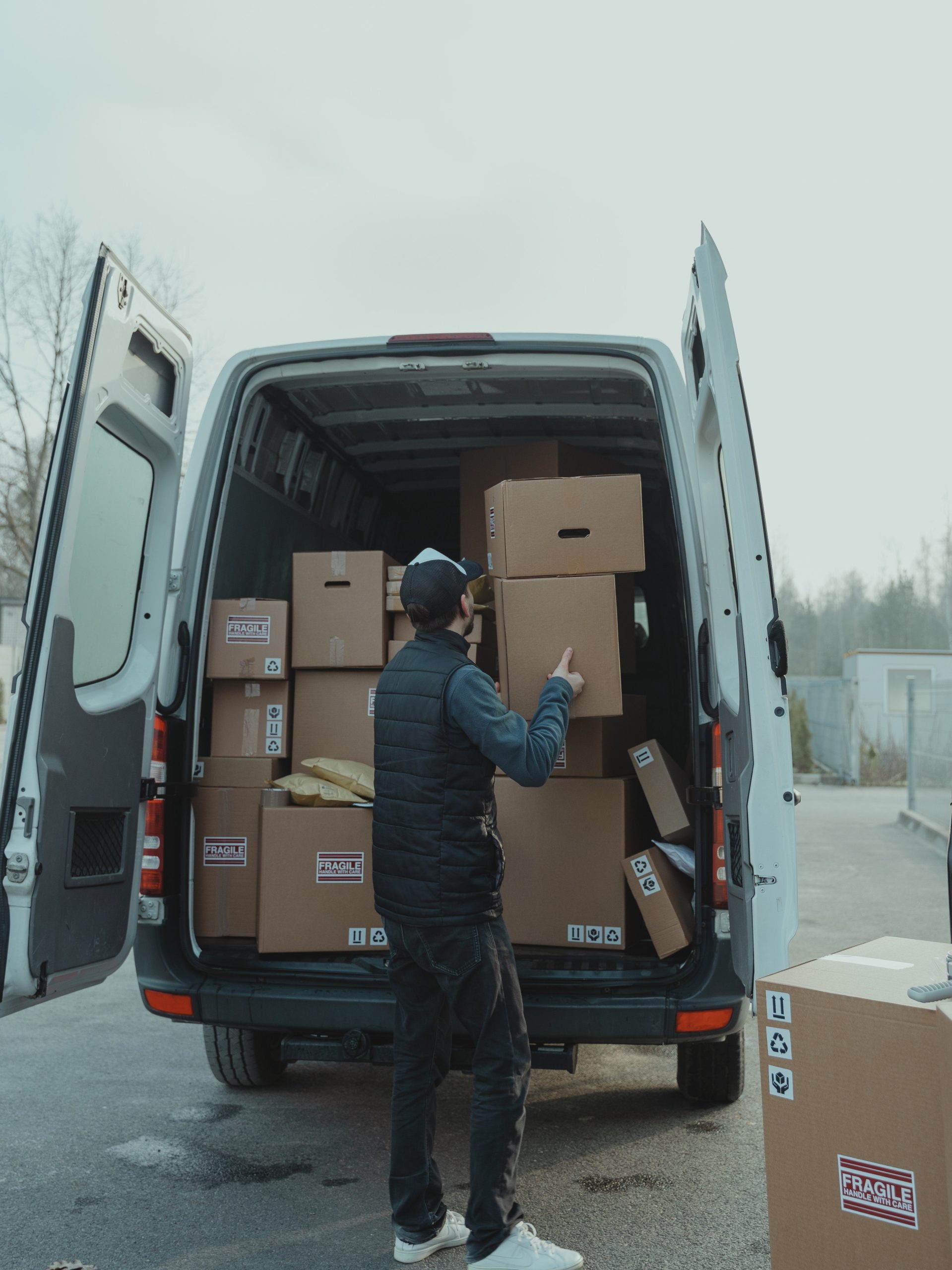 Find out what are the biggest complaints of delivery drivers and how you can address them in your company - Logistia Route Planner 